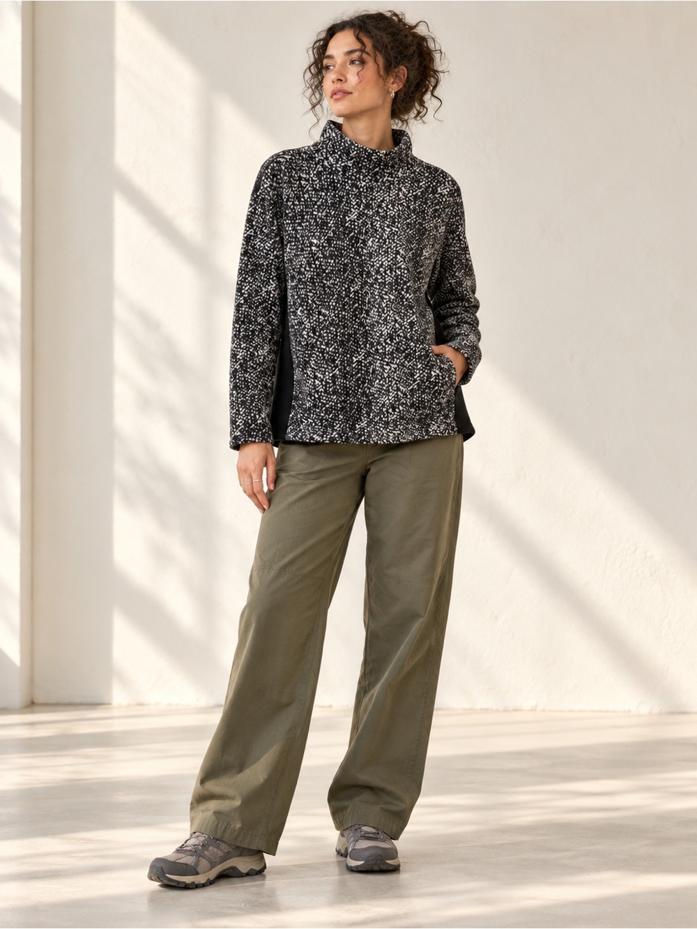 Anthropologie x Sandwich_ Black White Abstract Fleece Pullover Pocket Gorpcore M